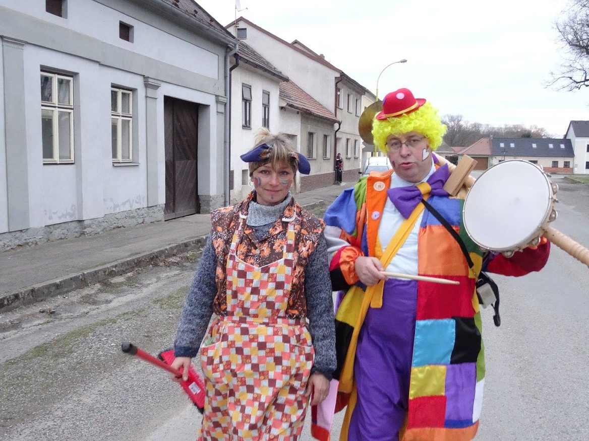 49 smeták a palička
