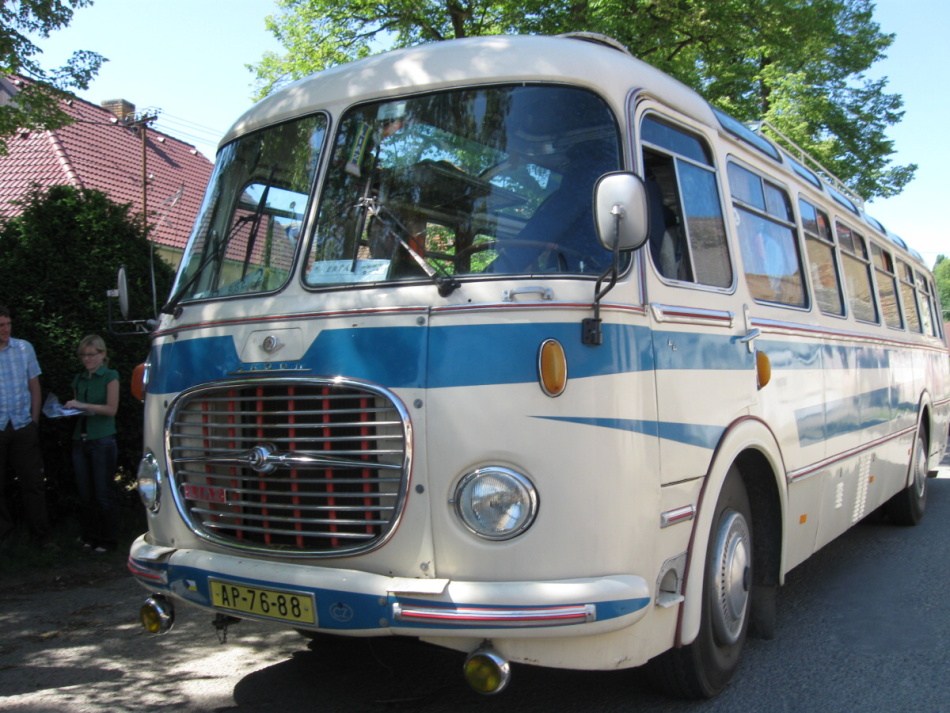 sto let autobusu 016.jpg